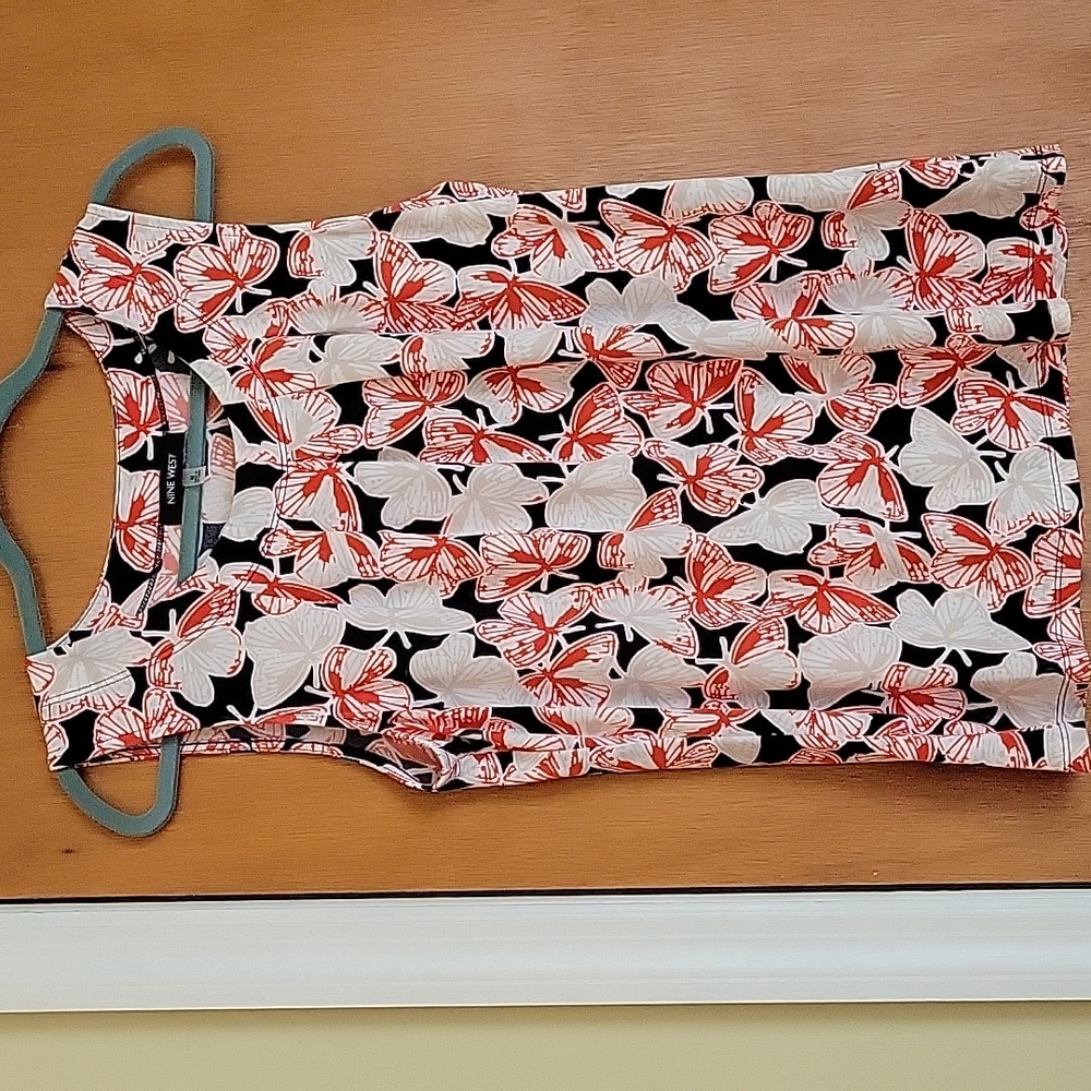 Nine West sleeveless top